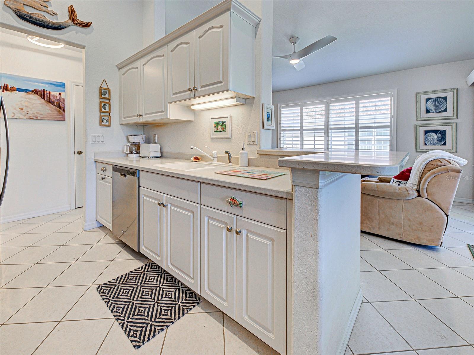 Image 13 of 49 For 703 Casa Del Lago Way 703