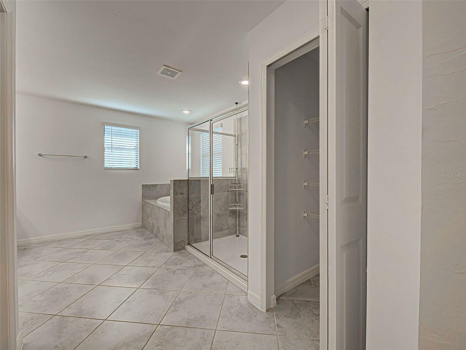 Image 62 of 80 For 1824 Isles Road