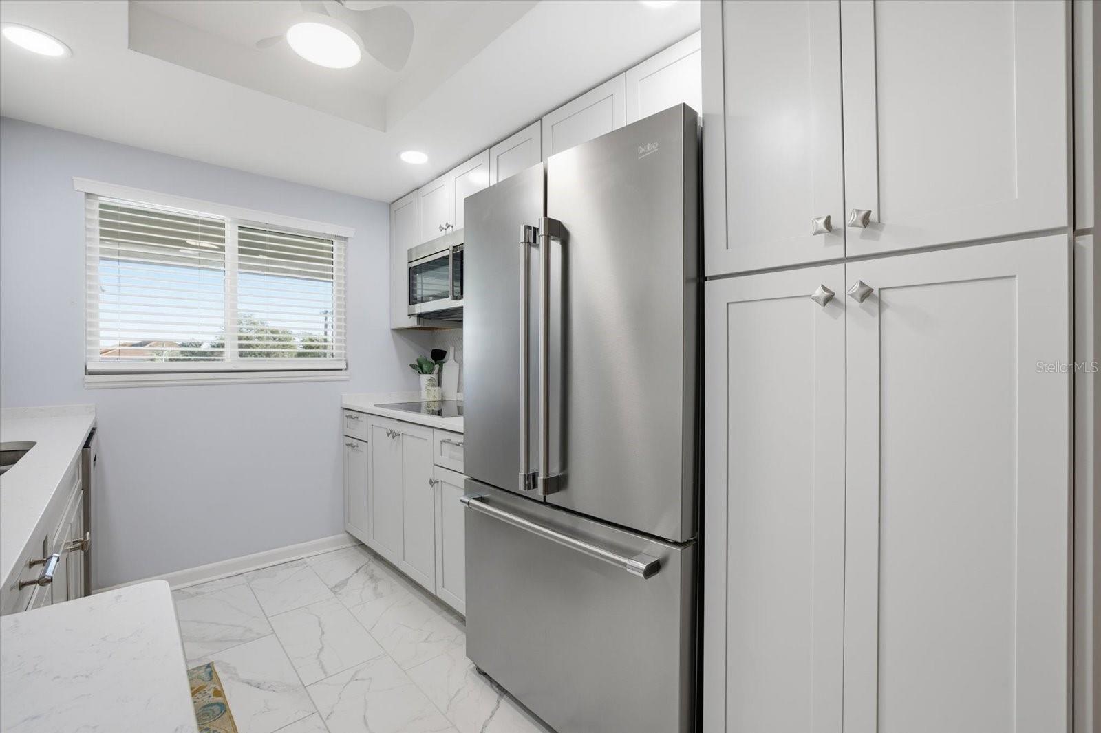 Image 11 of 34 For 649 Tamiami Trail S 306