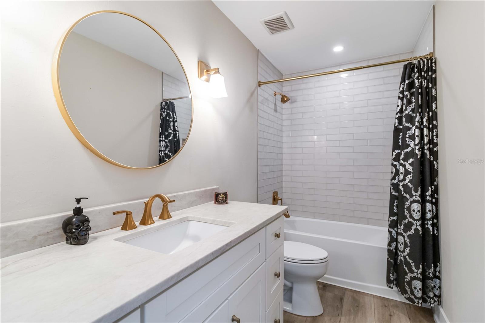 Image 16 of 21 For 6304 Saint Andrews Circle S