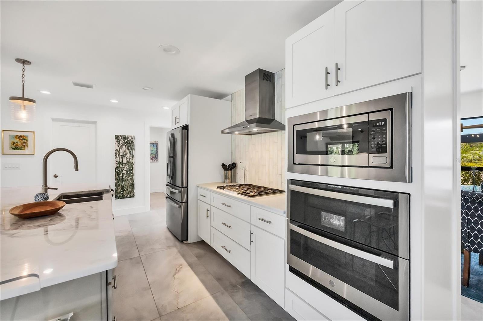 Image 11 of 58 For 438 Gate Drive