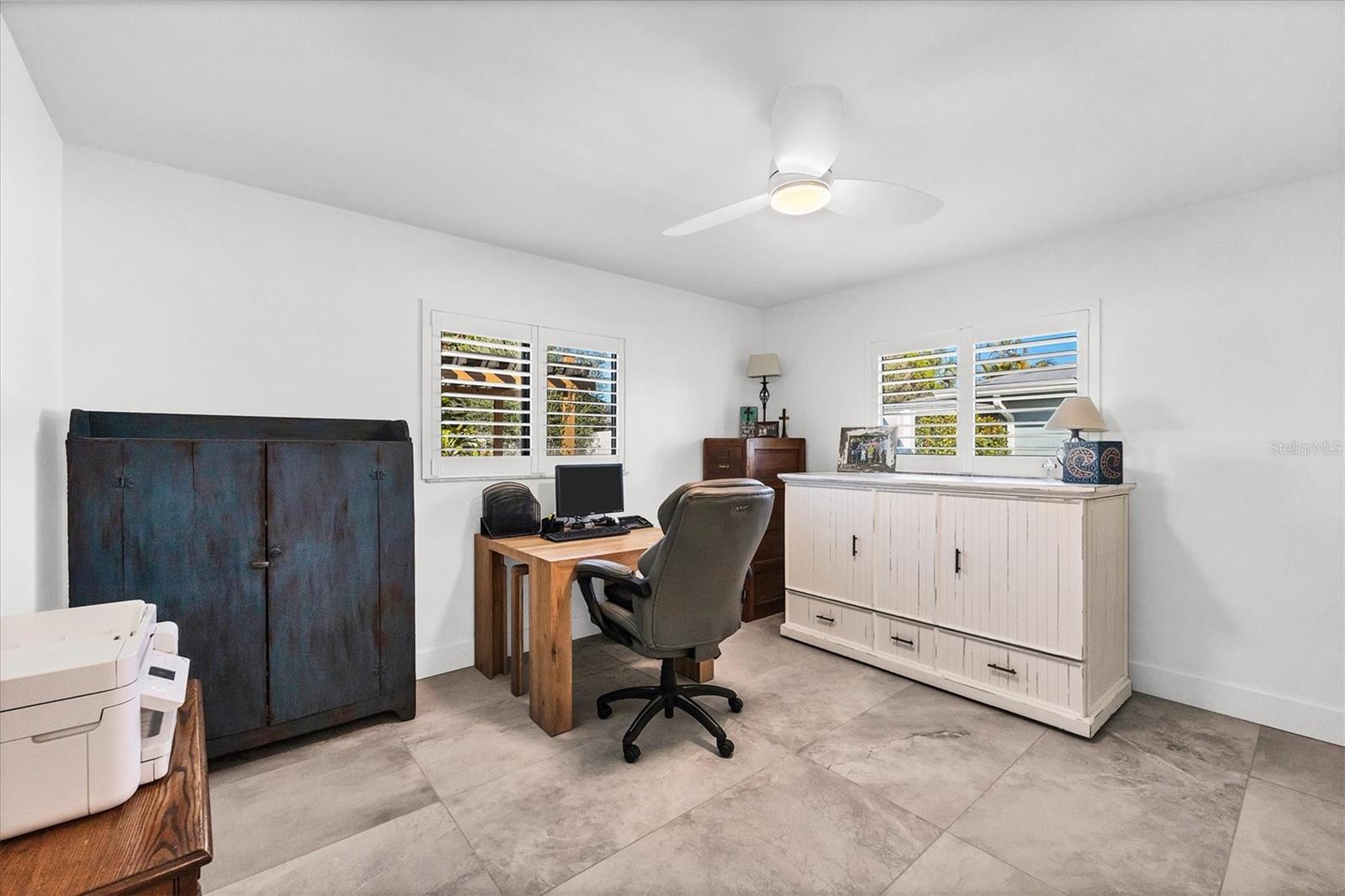 Image 29 of 58 For 438 Gate Drive