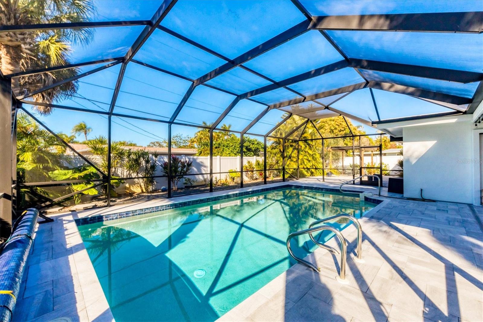 Image 33 of 58 For 438 Gate Drive