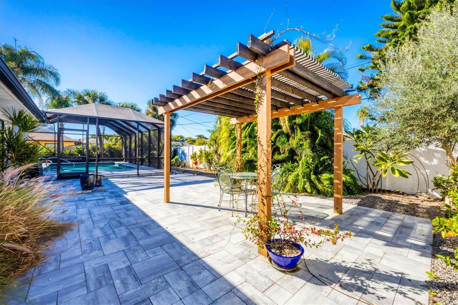 Image 39 of 58 For 438 Gate Drive