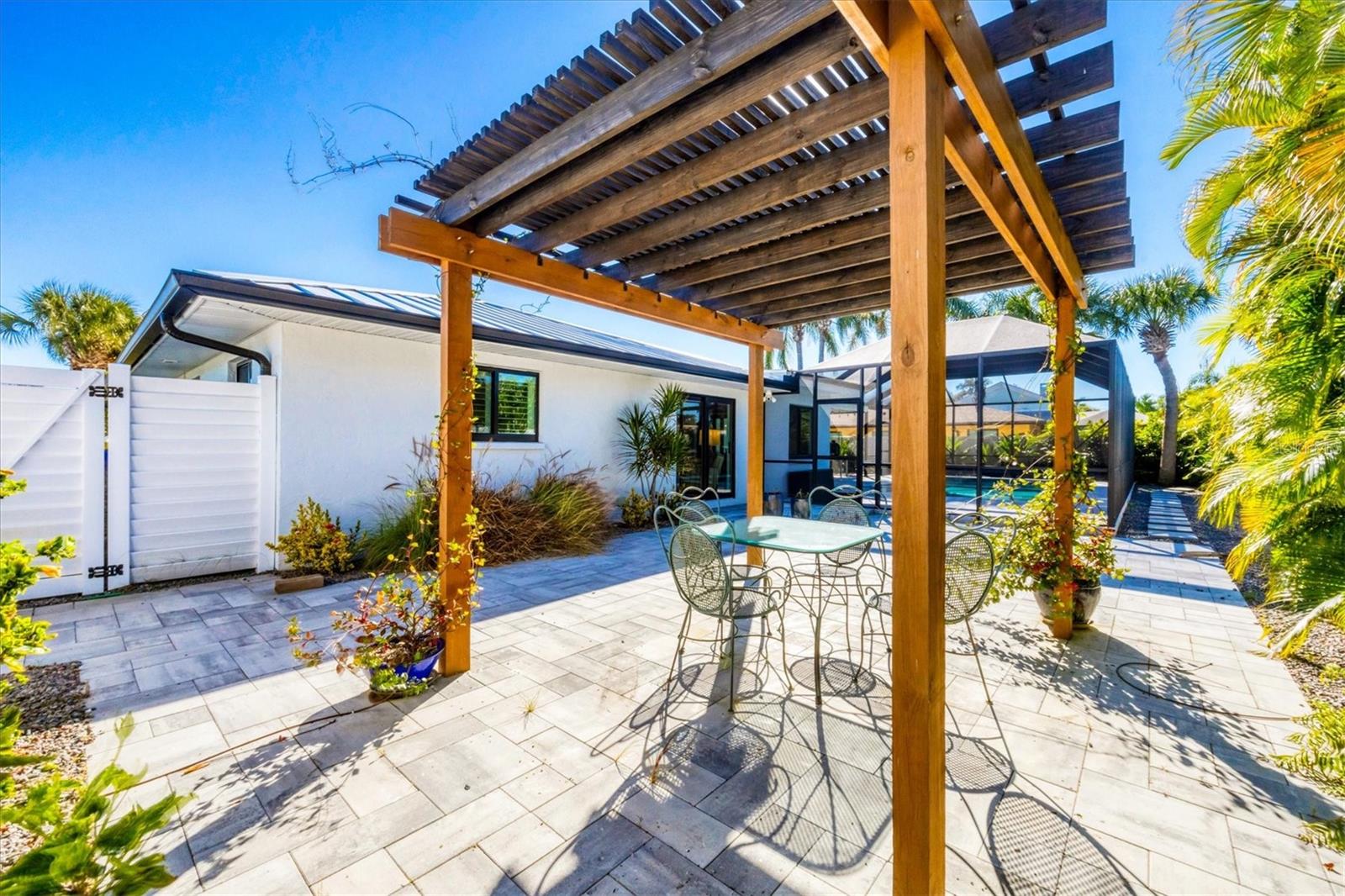 Image 40 of 58 For 438 Gate Drive