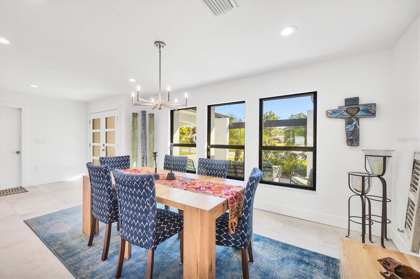 Image 5 of 58 For 438 Gate Drive