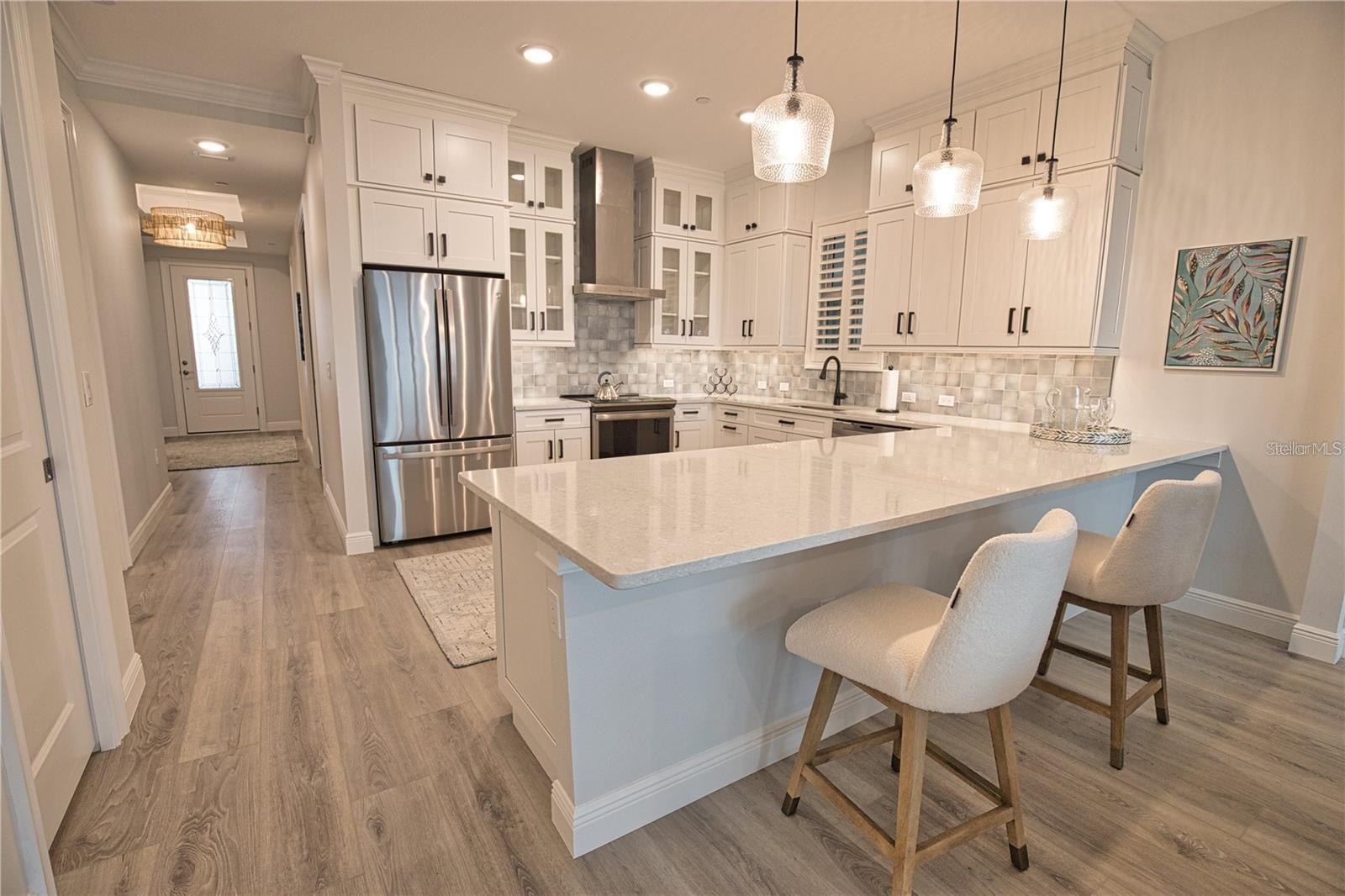 Image 12 of 62 For 503 Tamiami Trail 301