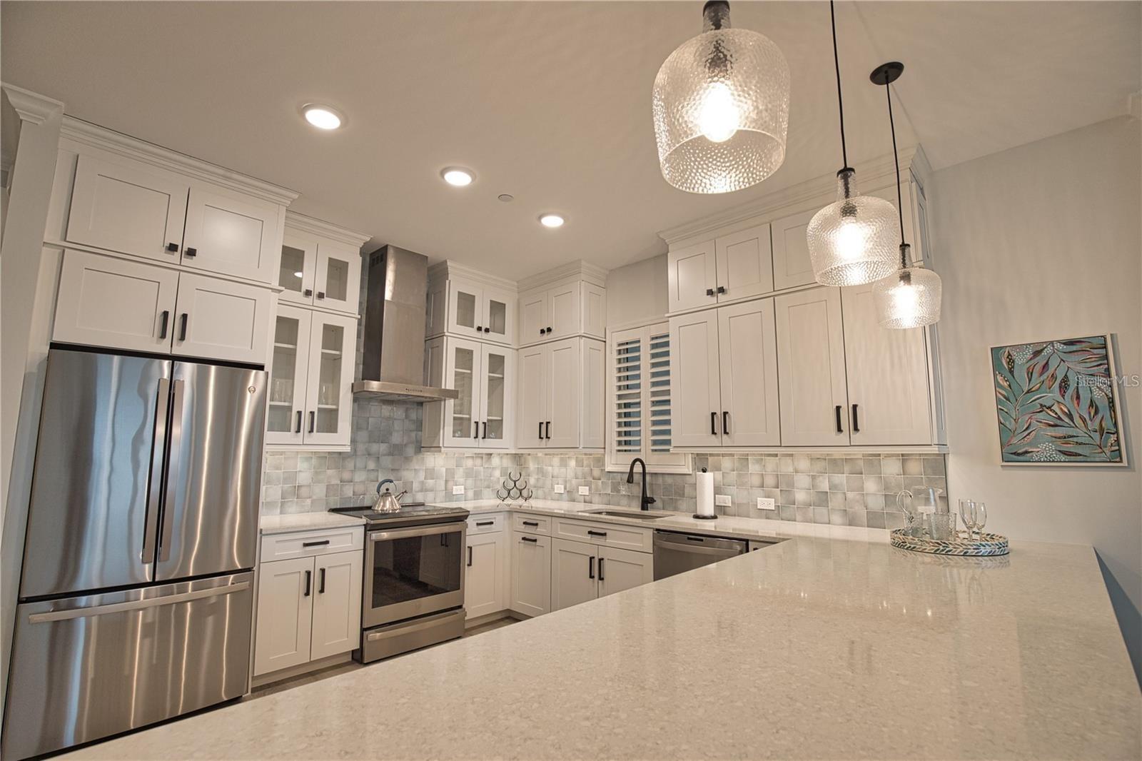 Image 16 of 62 For 503 Tamiami Trail 301