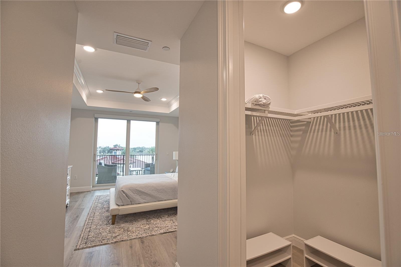 Image 24 of 62 For 503 Tamiami Trail 301