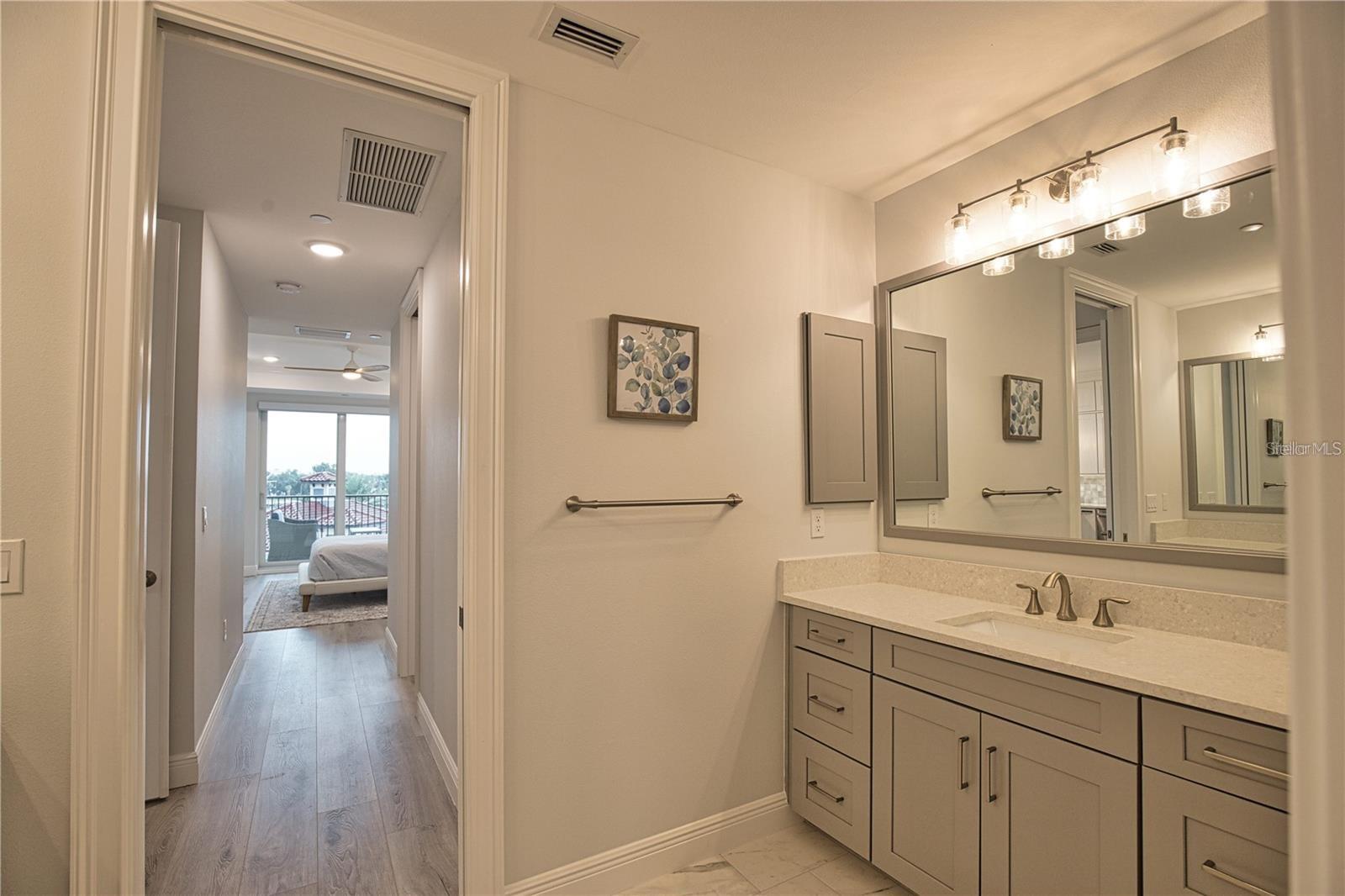 Image 28 of 62 For 503 Tamiami Trail 301