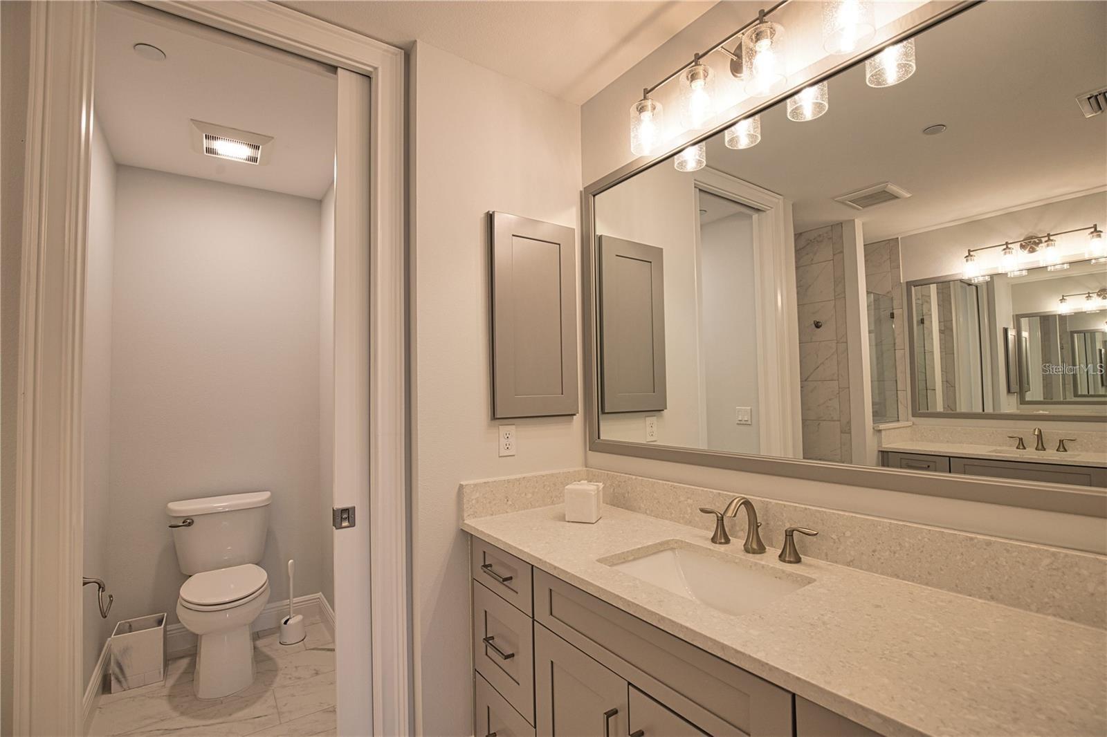 Image 29 of 62 For 503 Tamiami Trail 301