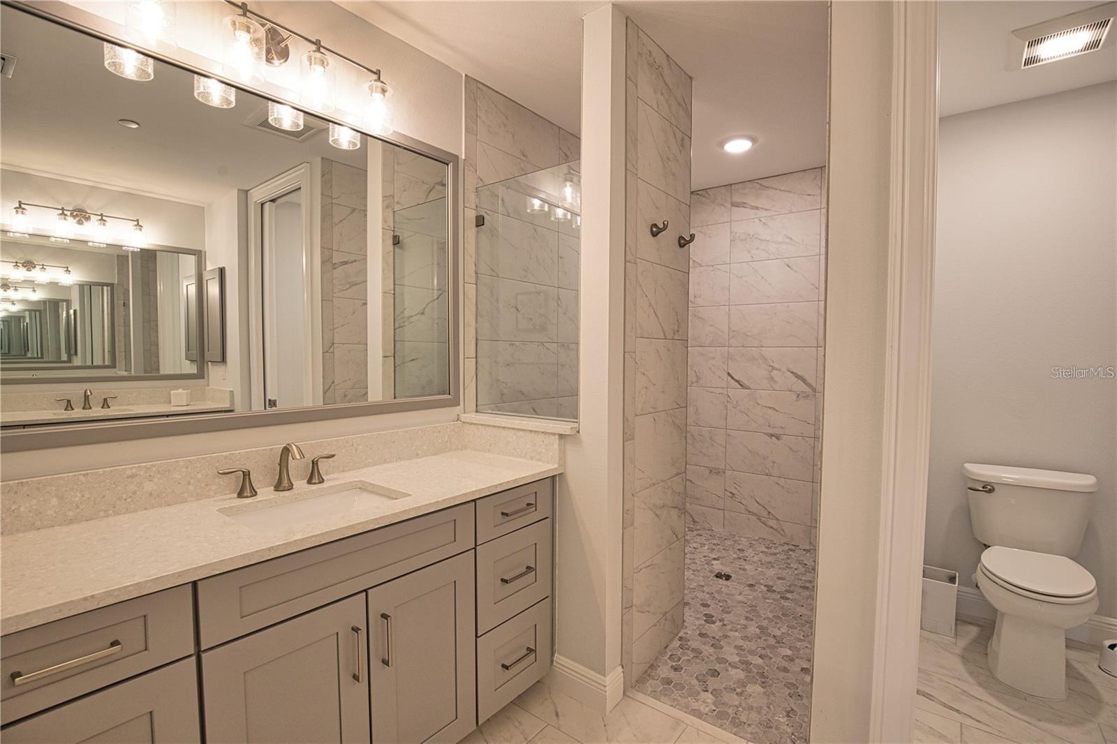 Image 30 of 62 For 503 Tamiami Trail 301