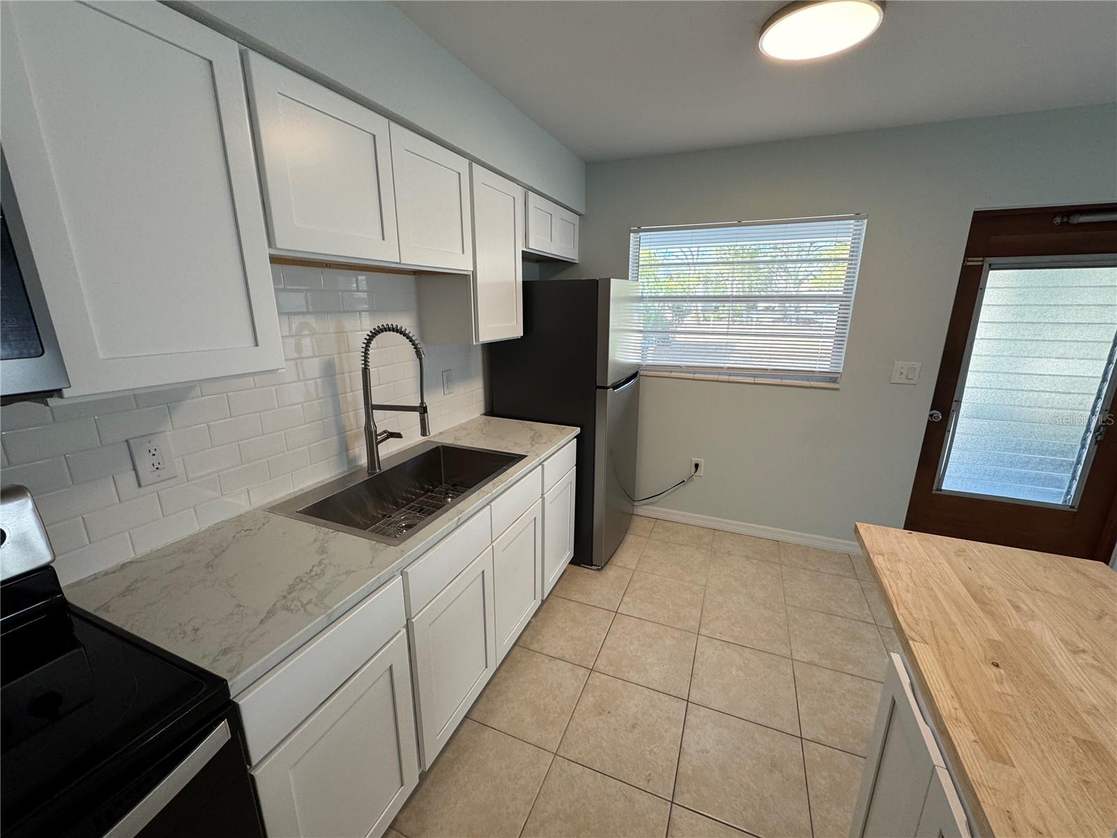 Image 5 of 11 For 215 Park Boulevard S A