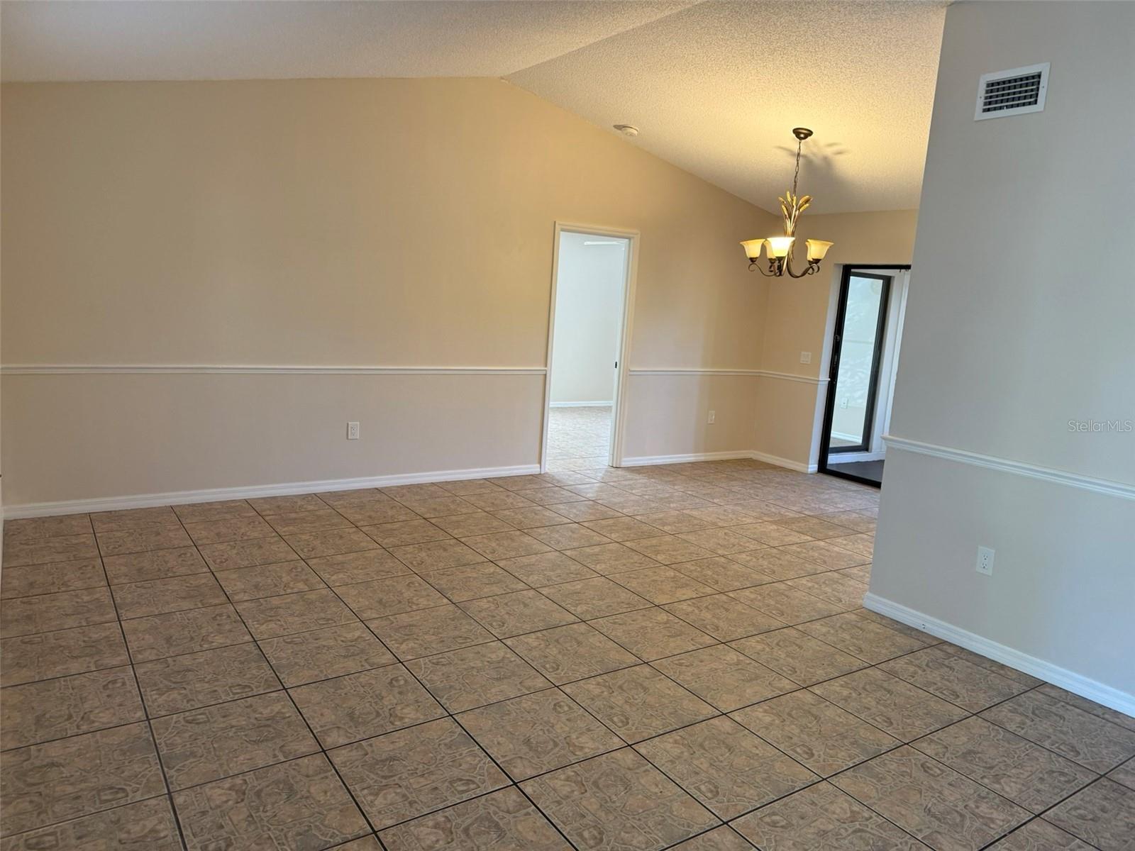 Image 3 of 18 For 10373 Sandrift Avenue