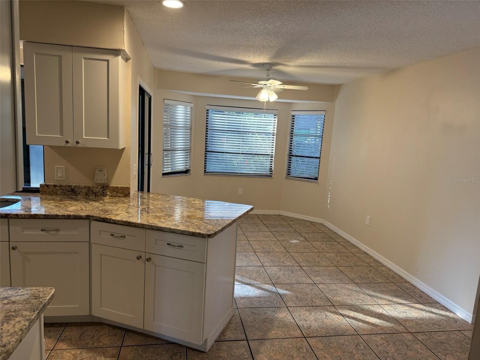 Image 8 of 18 For 10373 Sandrift Avenue