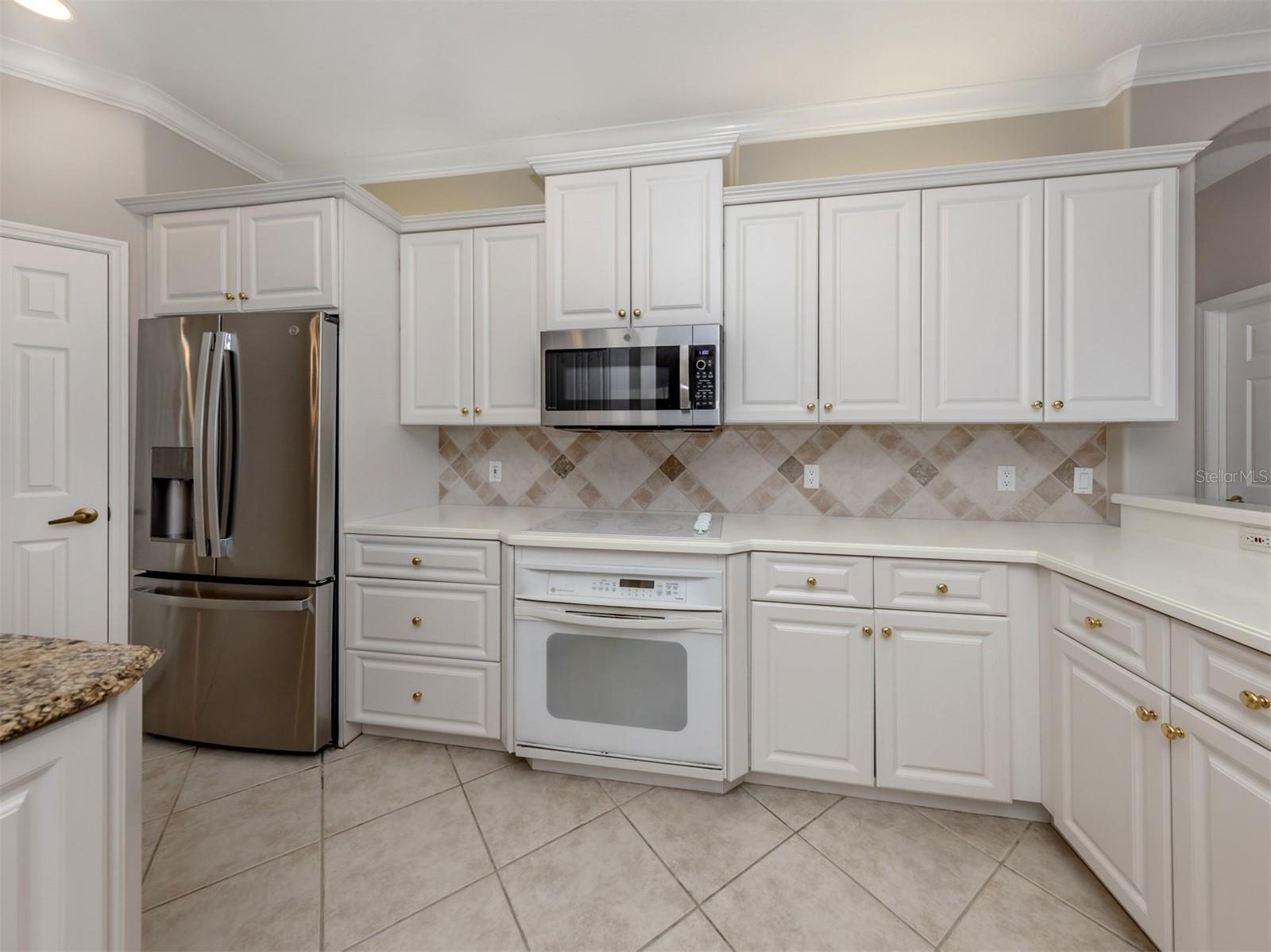 Image 14 of 57 For 319 Park Trace Boulevard