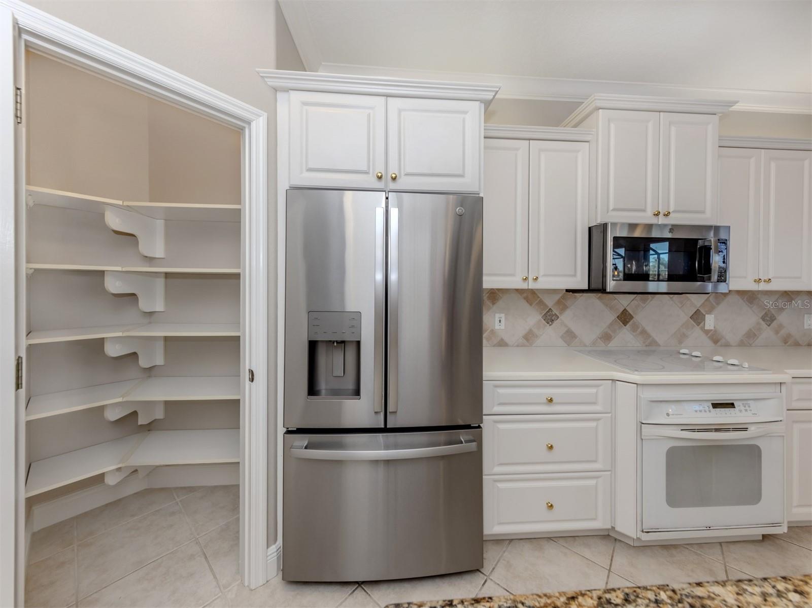 Image 15 of 57 For 319 Park Trace Boulevard