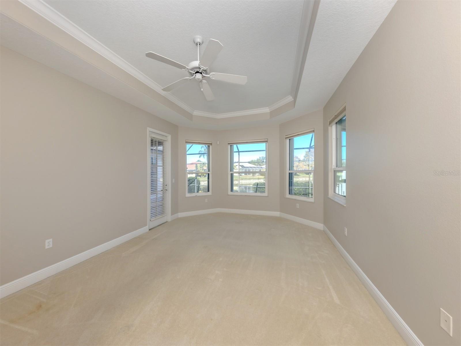 Image 16 of 57 For 319 Park Trace Boulevard