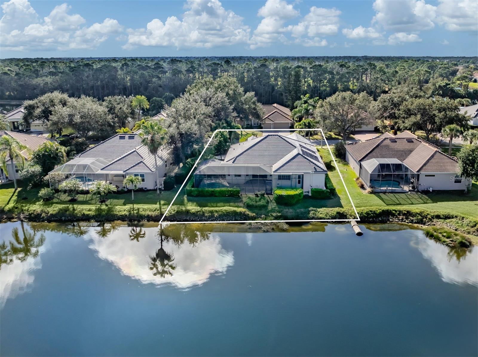 Image 3 of 57 For 319 Park Trace Boulevard