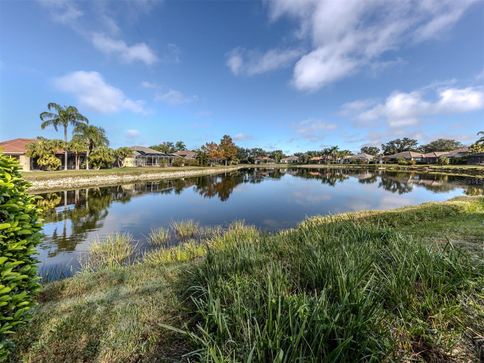 Image 33 of 57 For 319 Park Trace Boulevard