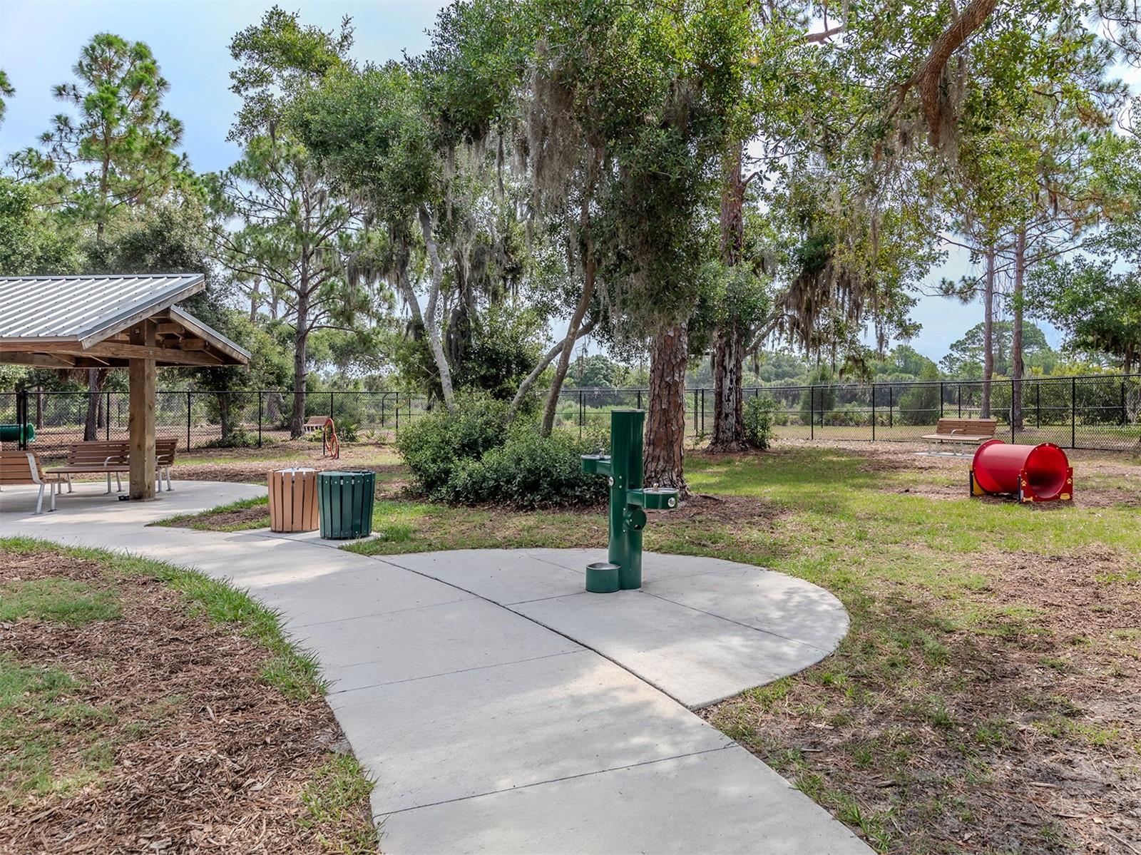 Image 37 of 57 For 319 Park Trace Boulevard