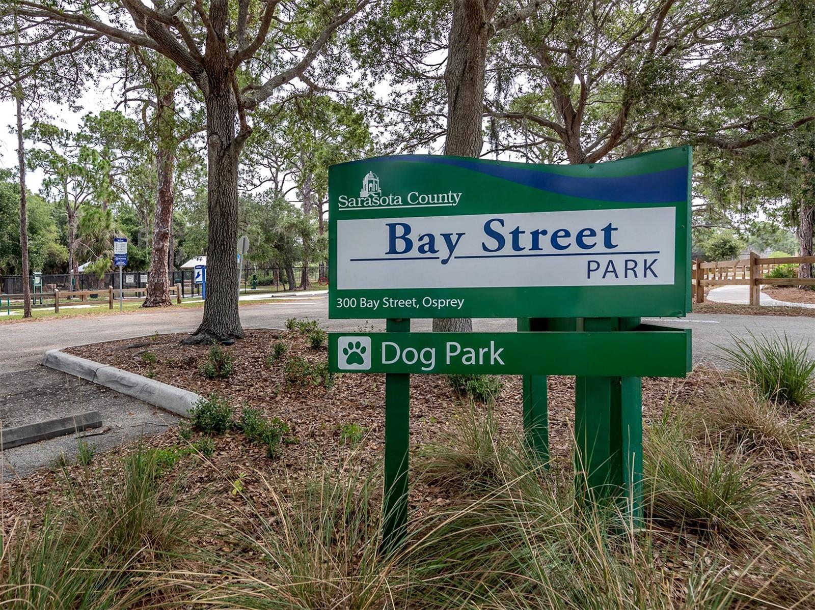 Image 42 of 57 For 319 Park Trace Boulevard