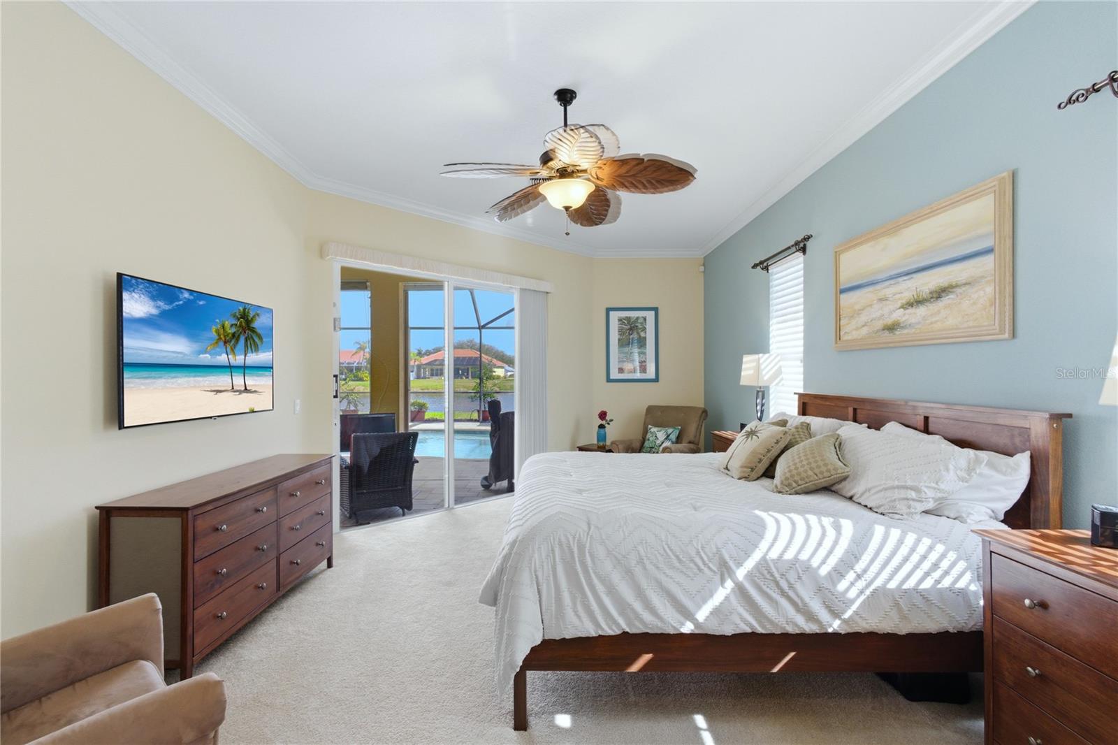 Image 14 of 37 For 677 Lakescene Drive