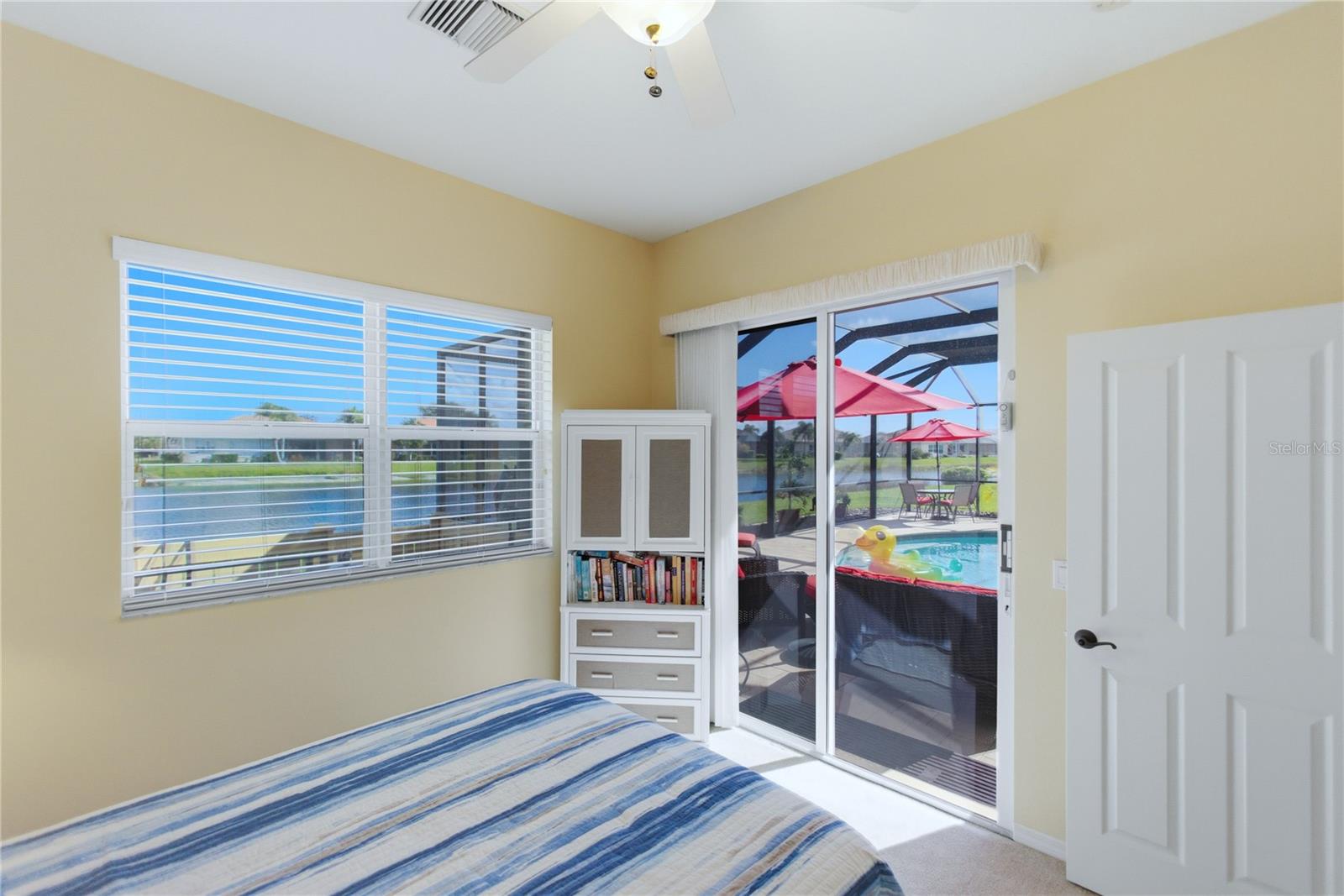 Image 21 of 37 For 677 Lakescene Drive