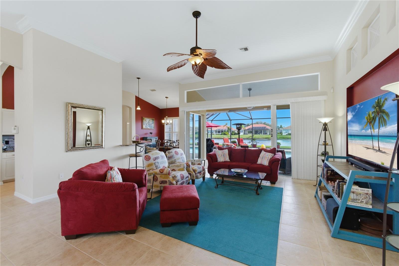 Image 5 of 37 For 677 Lakescene Drive