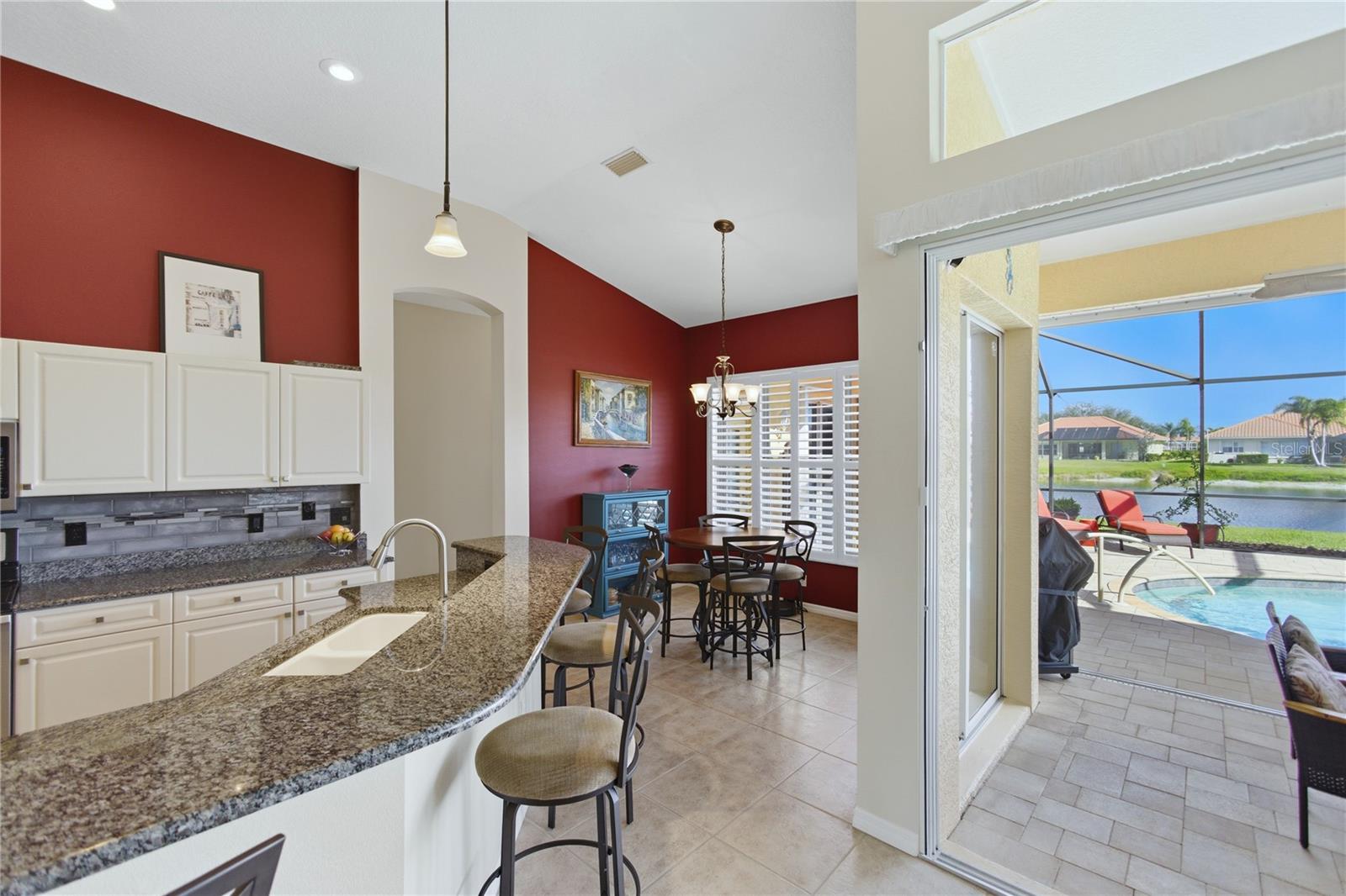 Image 9 of 37 For 677 Lakescene Drive