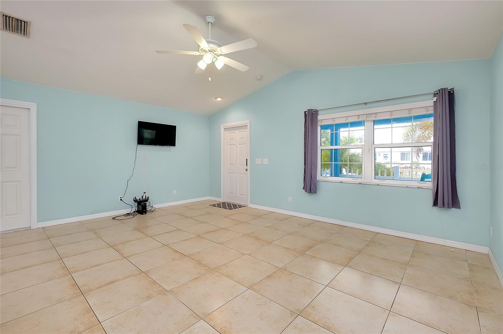 Image 12 of 63 For 6302 Braun Street