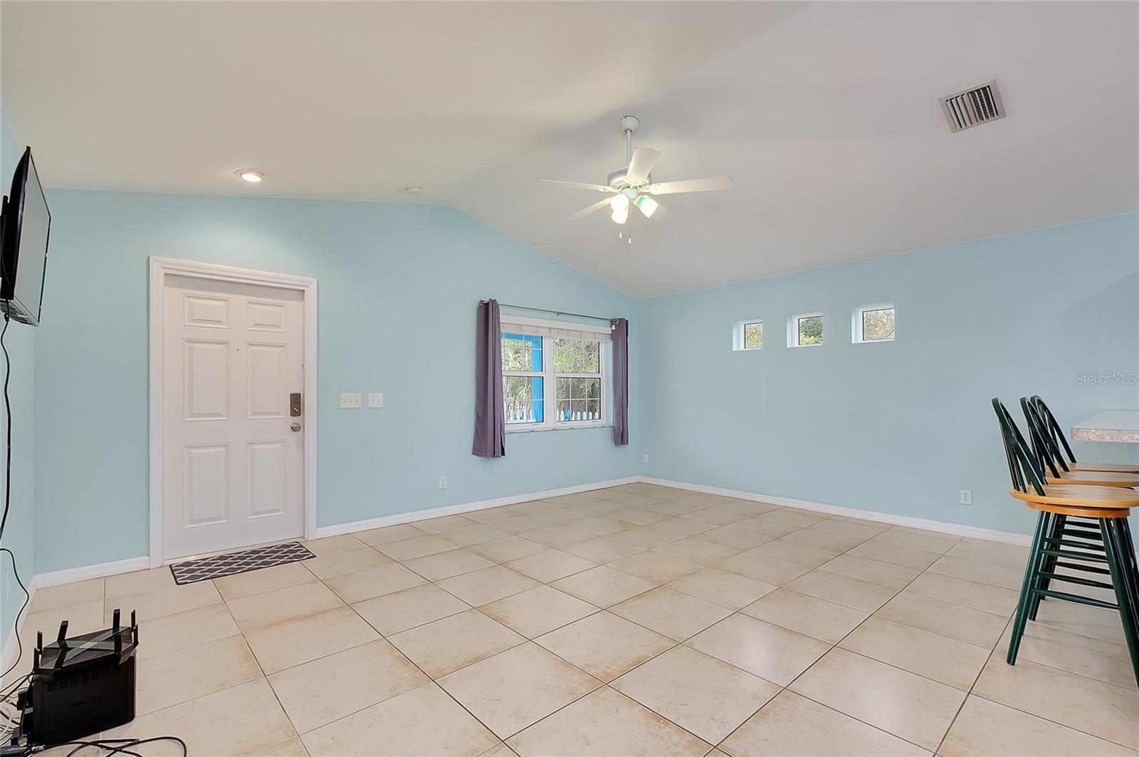 Image 14 of 63 For 6302 Braun Street