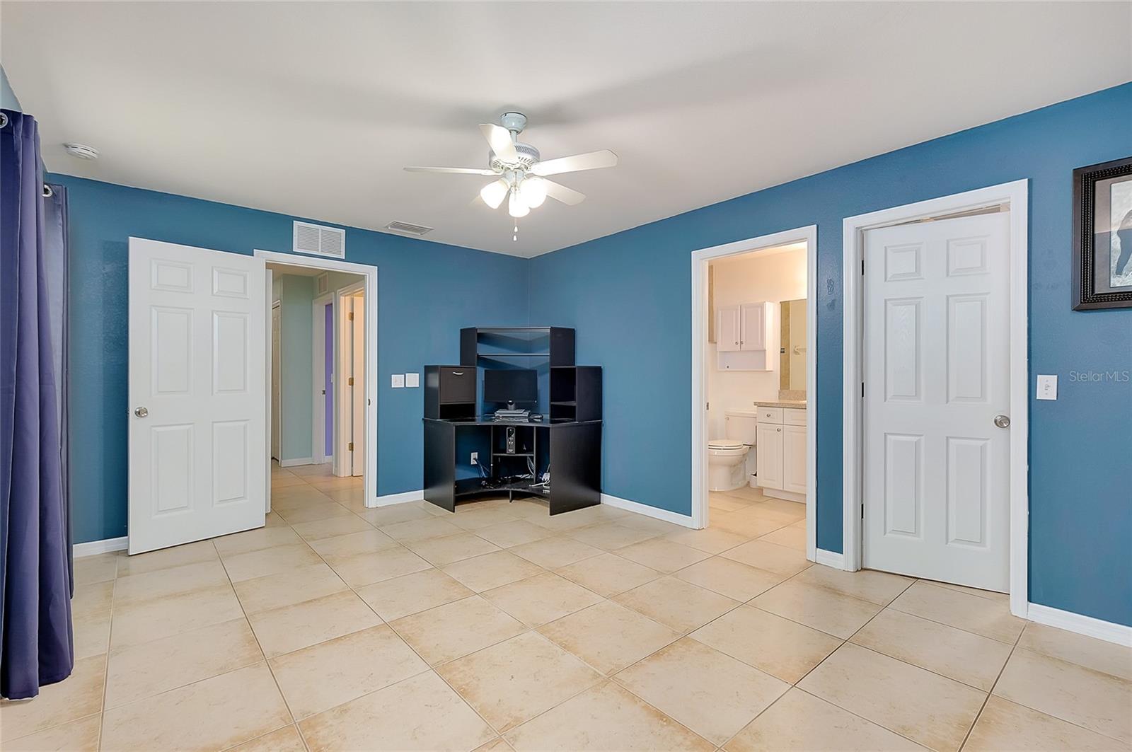 Image 29 of 63 For 6302 Braun Street