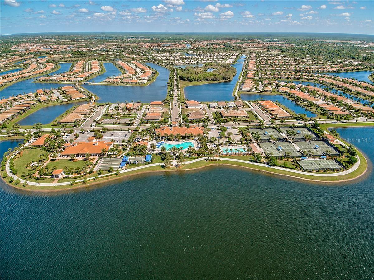 Image 40 of 59 For 13510 Esposito Street