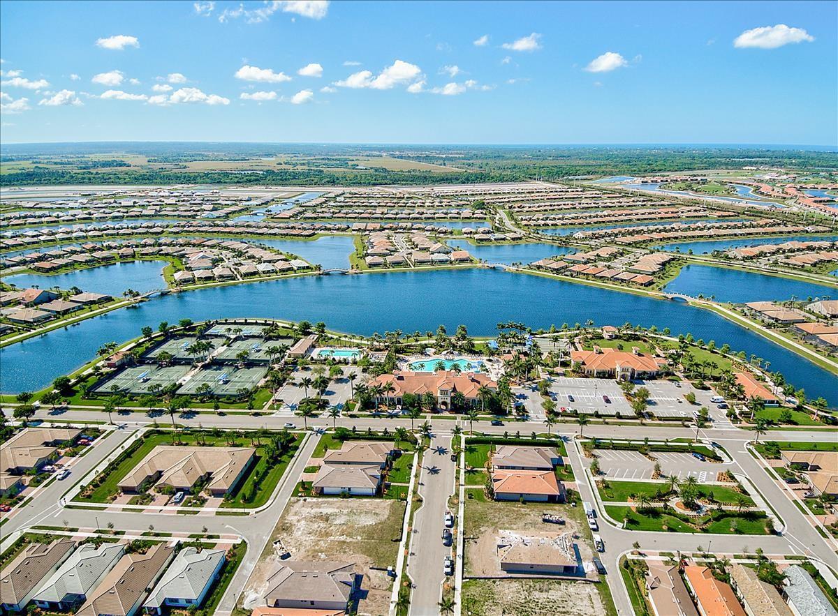 Image 41 of 59 For 13510 Esposito Street