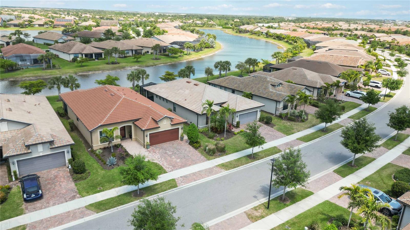 Image 5 of 59 For 13510 Esposito Street