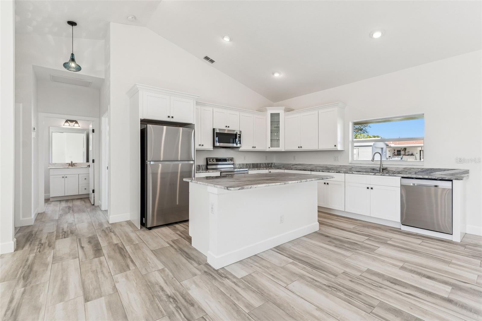 Image 18 of 66 For 1420 Gate Drive