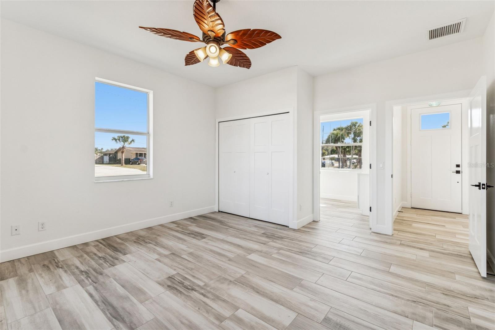 Image 24 of 66 For 1420 Gate Drive