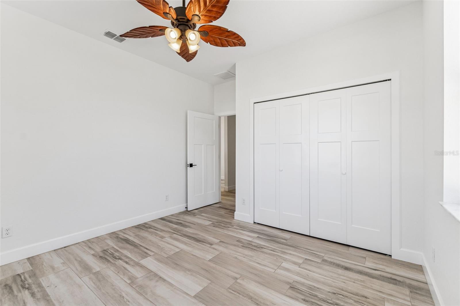 Image 34 of 66 For 1420 Gate Drive