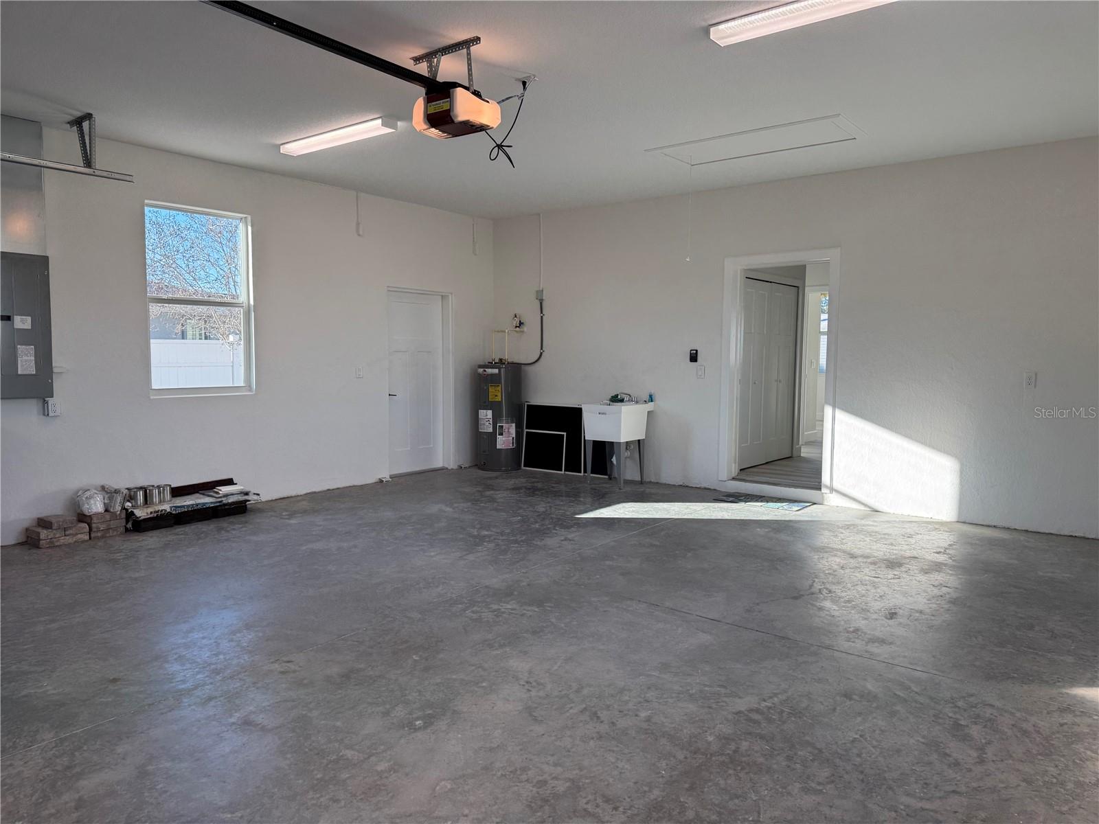 Image 40 of 66 For 1420 Gate Drive