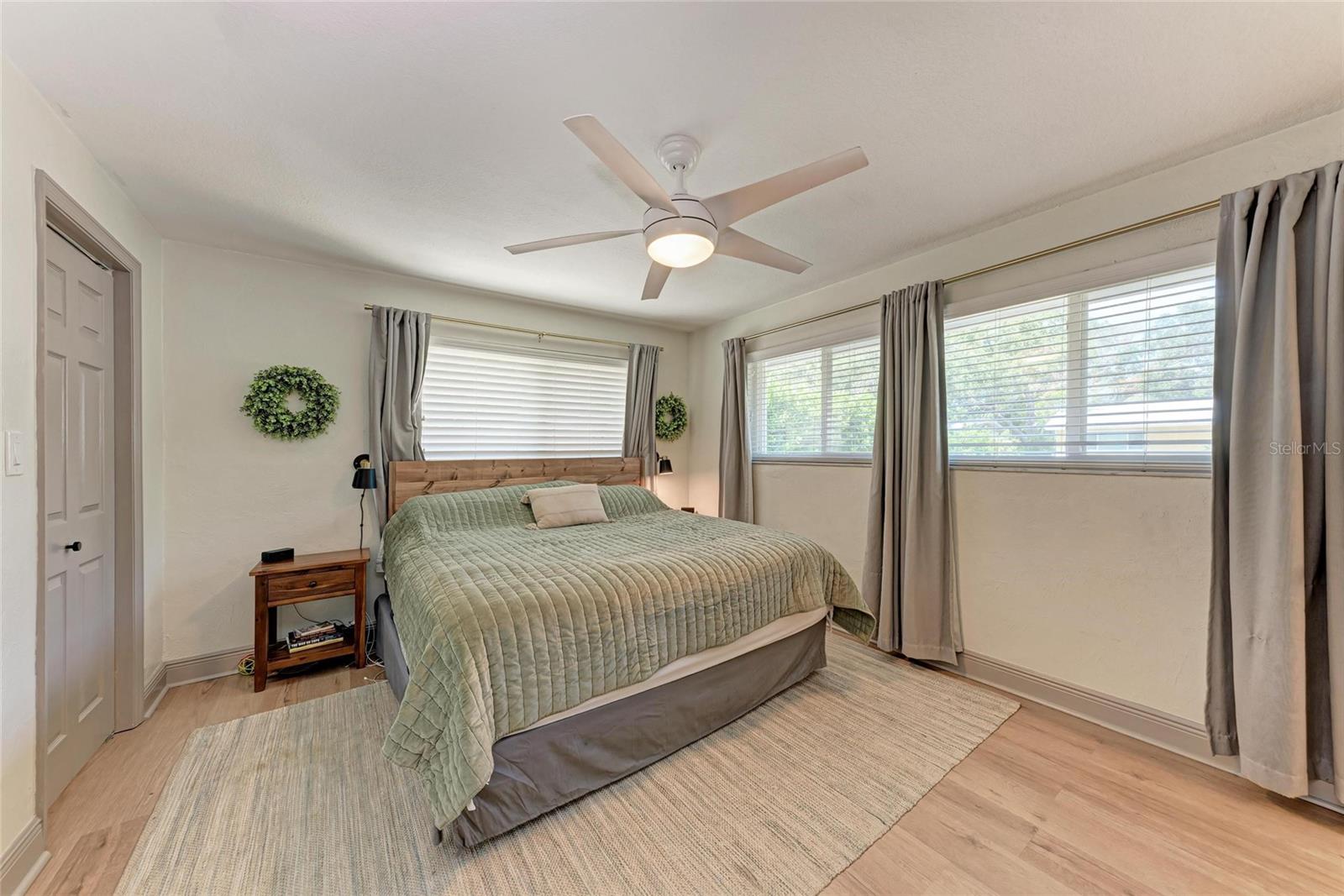 Image 21 of 50 For 4616 Leeta Lane