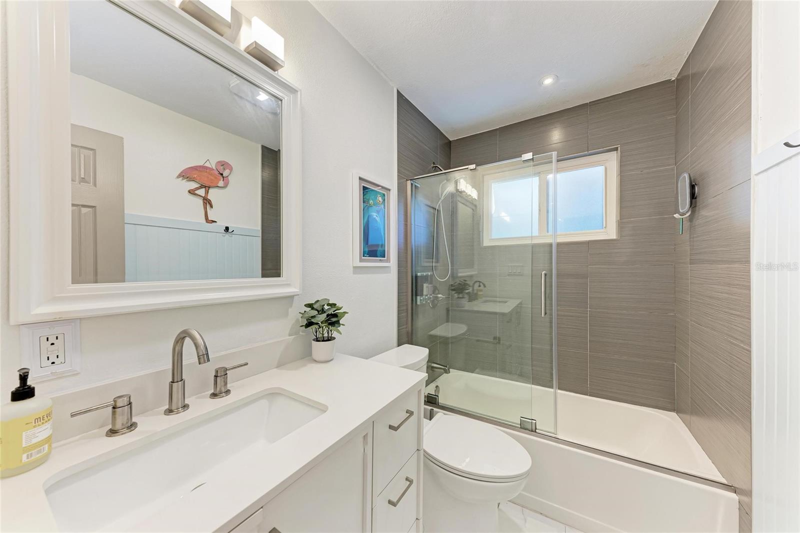 Image 33 of 50 For 4616 Leeta Lane