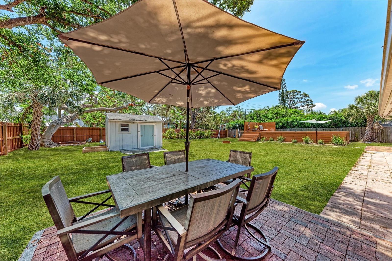 Image 34 of 50 For 4616 Leeta Lane