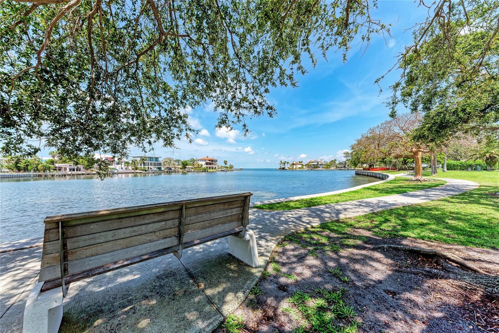 Image 42 of 50 For 4616 Leeta Lane