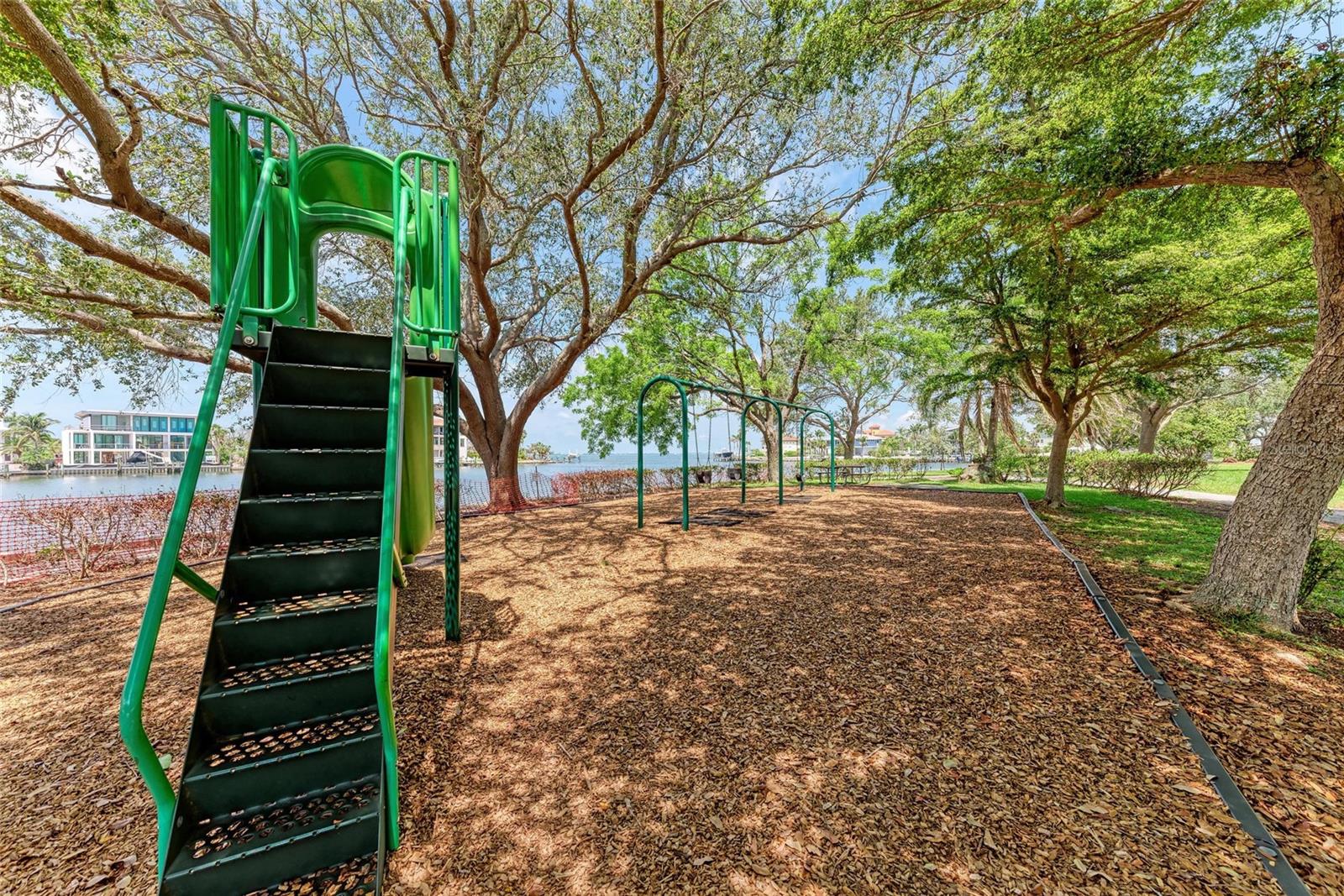 Image 43 of 50 For 4616 Leeta Lane