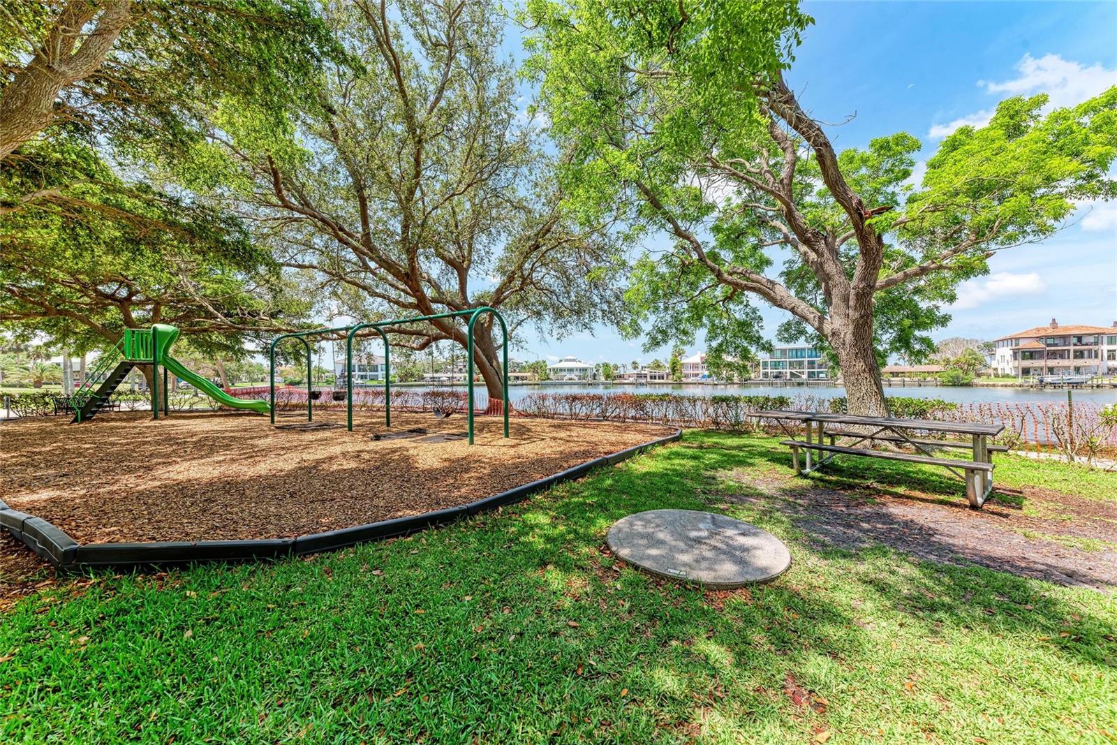 Image 44 of 50 For 4616 Leeta Lane