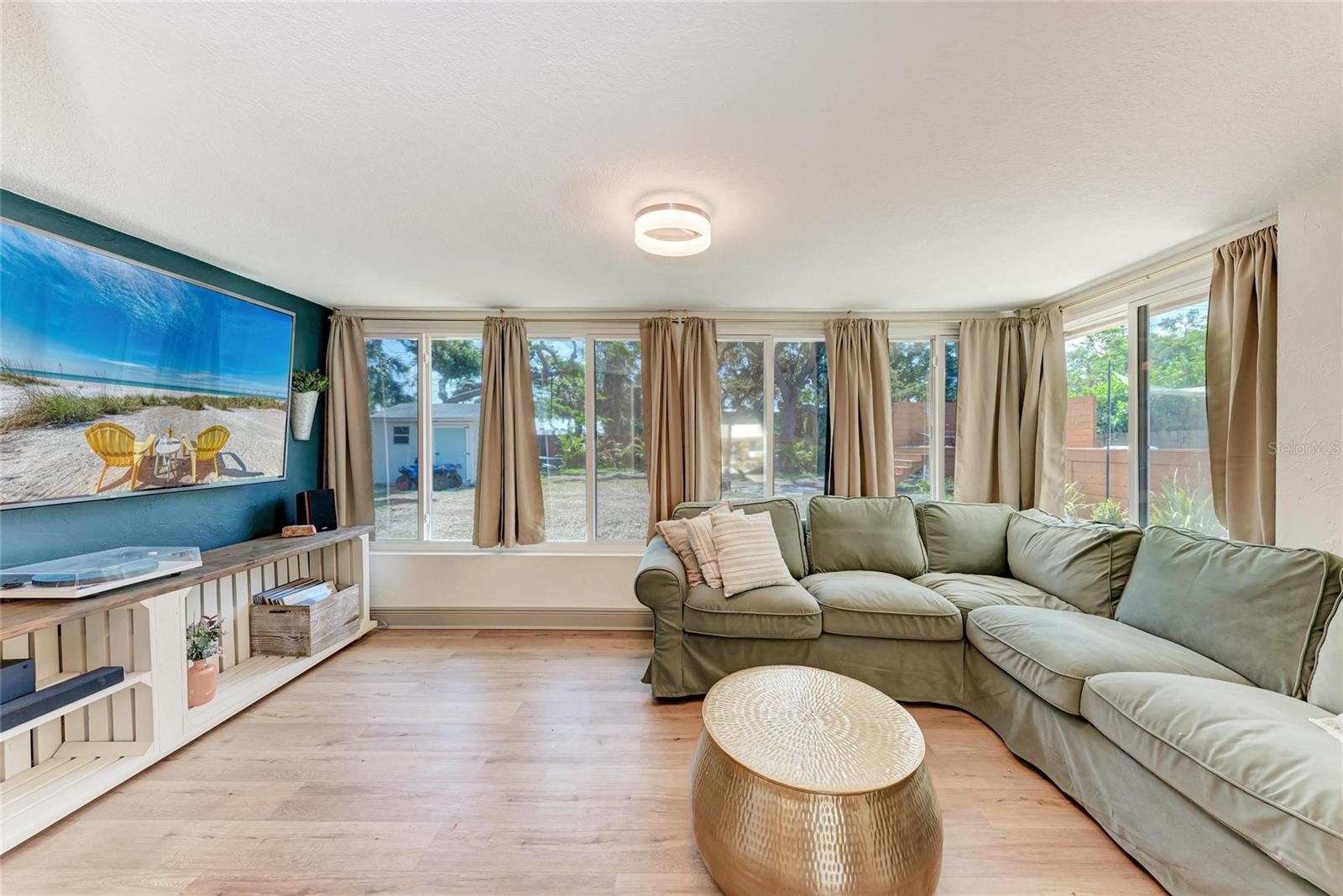 Image 8 of 50 For 4616 Leeta Lane