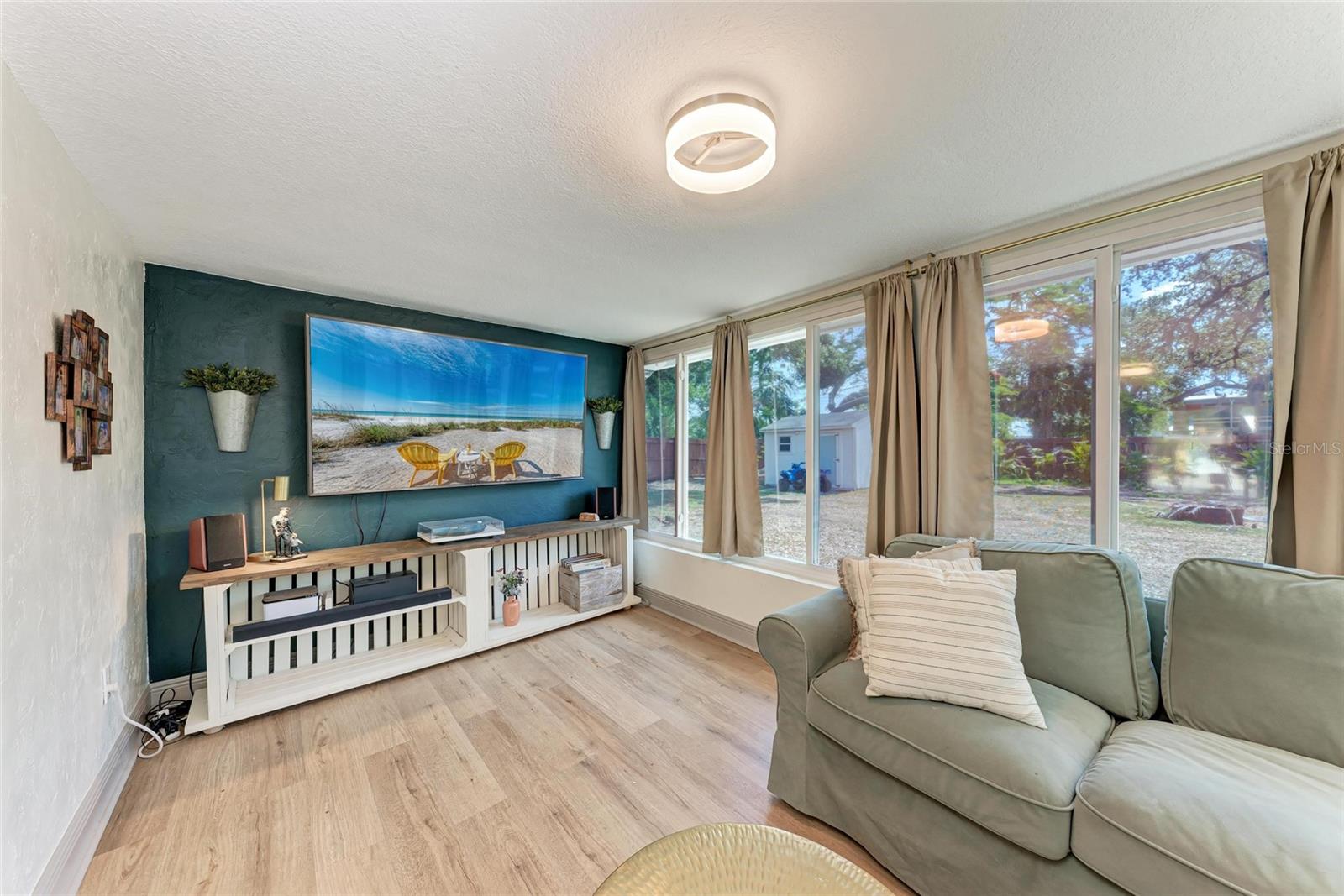 Image 9 of 50 For 4616 Leeta Lane