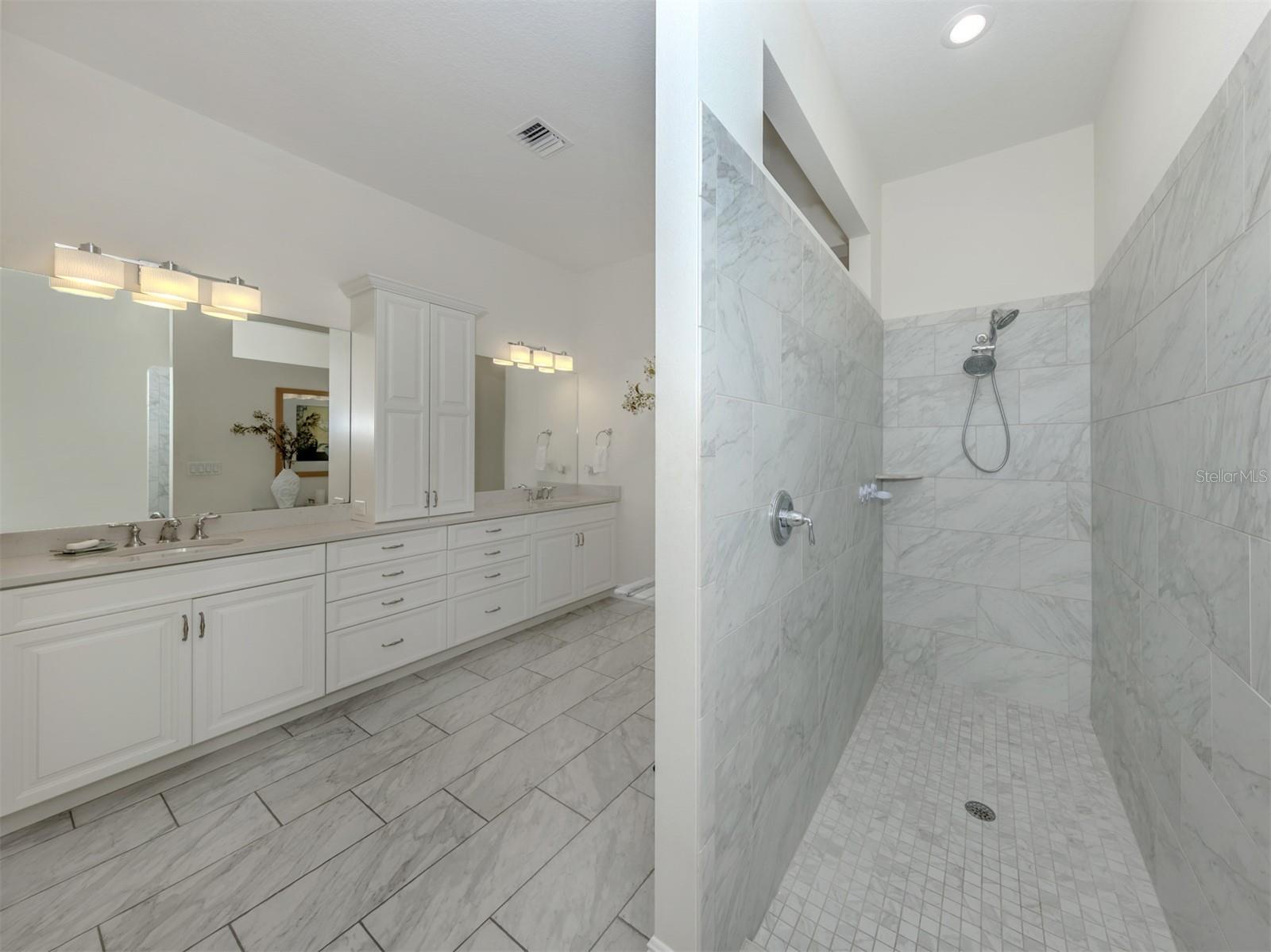 Image 21 of 56 For 332 Pensacola Road