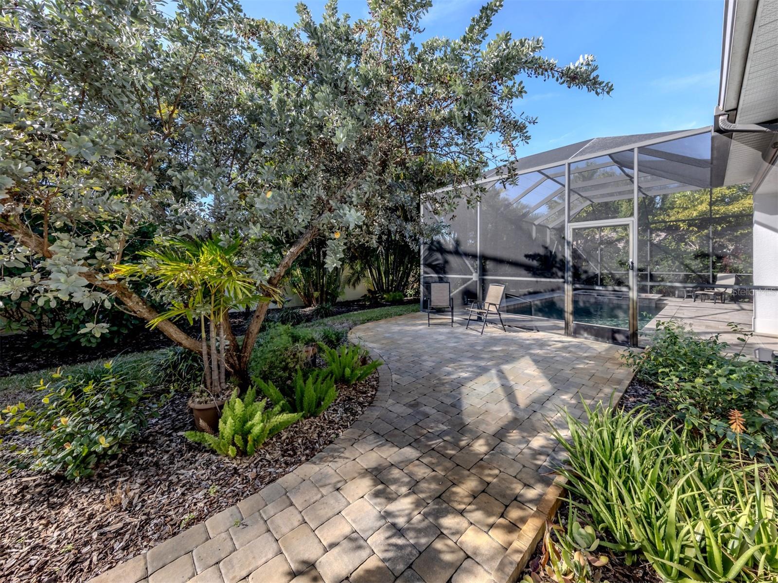 Image 29 of 56 For 332 Pensacola Road